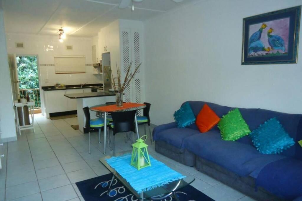 Direct Access To The Beach Port Edward Exterior foto